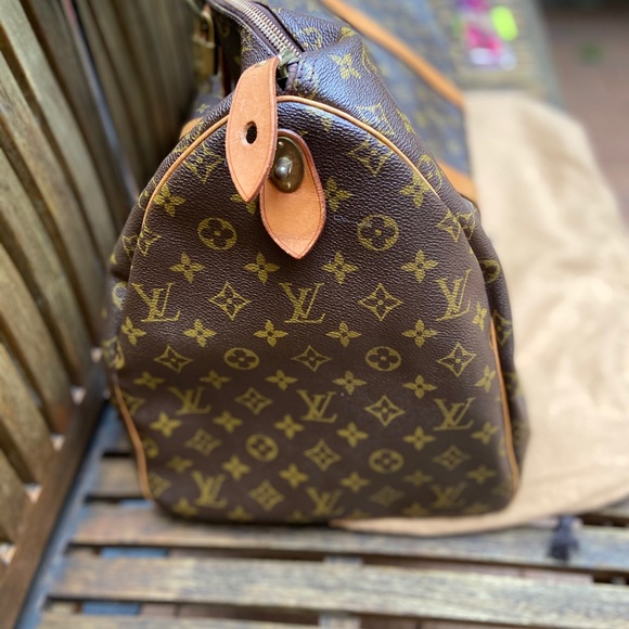Louis Vuitton Keepall 55 - Picture 7 of 16